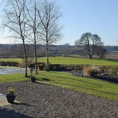 The Landings Holiday home Nun Monkton